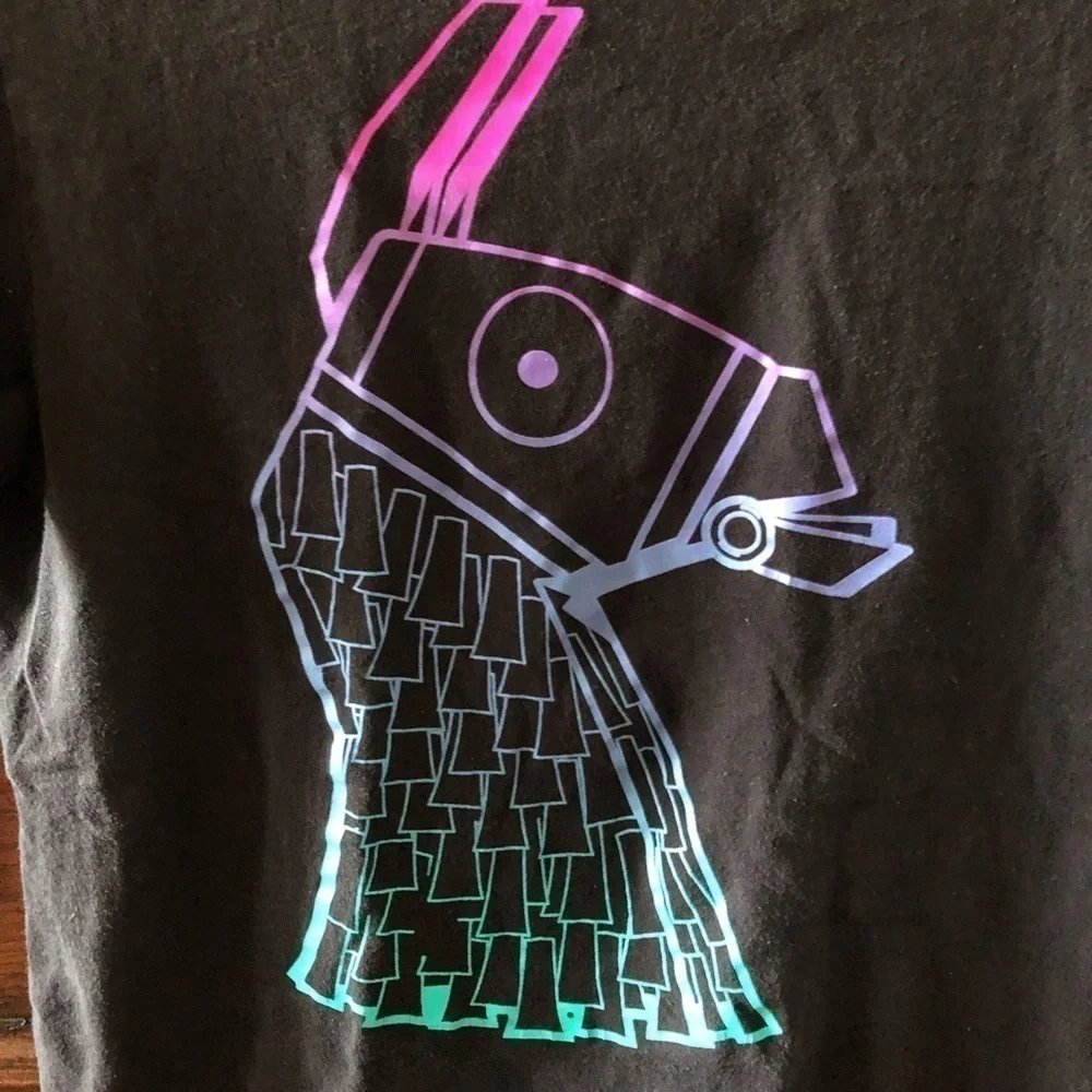 Fortnite short sleeve graphic tee in size XXL